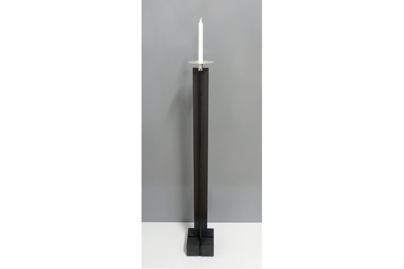Kerzenleuchter, Standort: Abschiedsraum Henriettenstiftung  Hannover, Stahl, 925er Silber, Granit, Höhe: ca. 125 cm